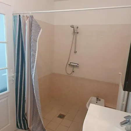 Maison De Calme Pour 4-6 Personnes *